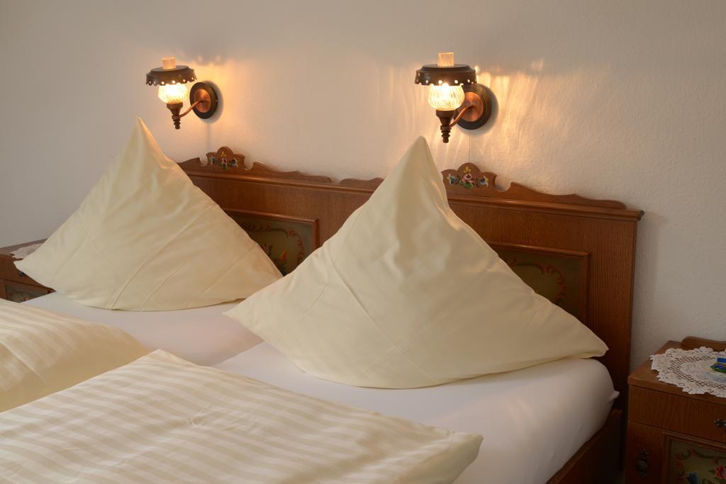 Pension & Metzgerei Friedrich Trebgast Chambre photo